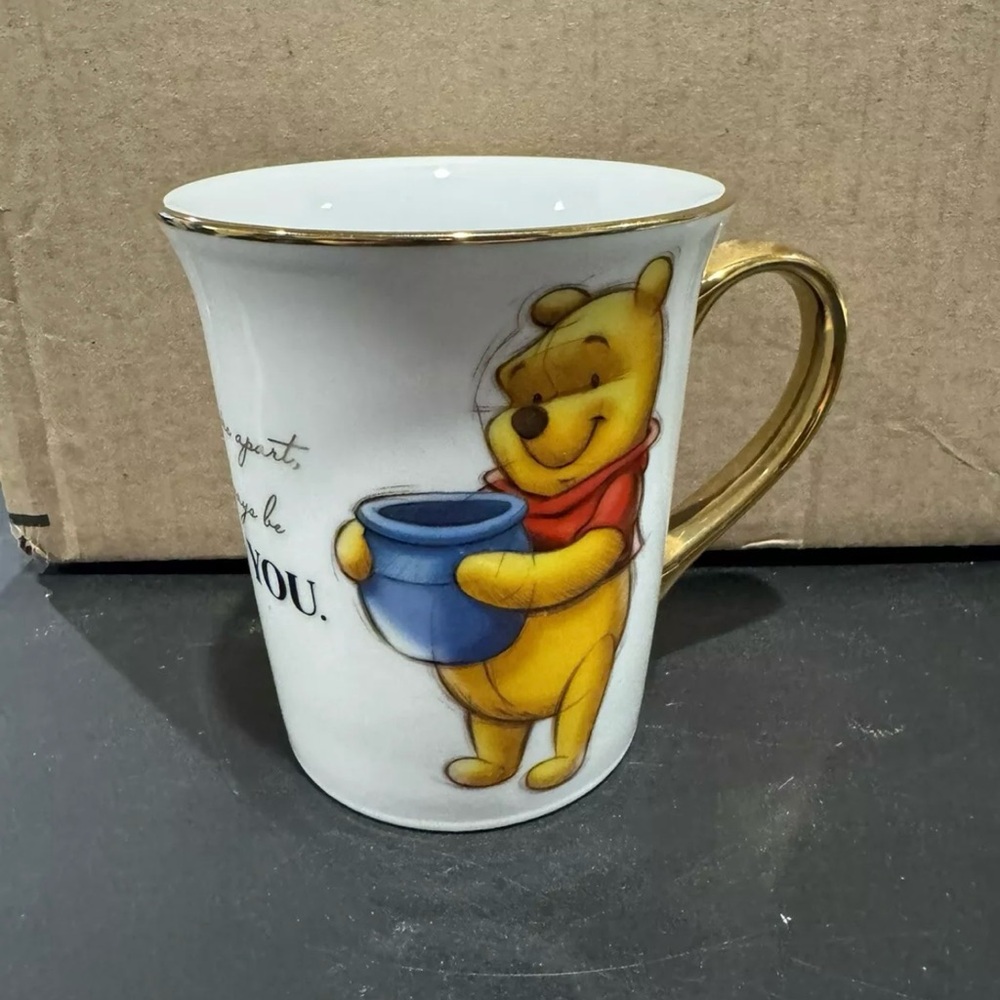 Zrike Brands Disney 100 Winnie the Pooh Gold Handle & Trim Cup/Mug